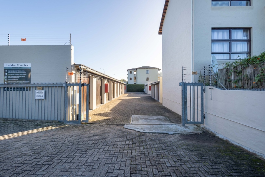 4 Bedroom Property for Sale in Bowtie Western Cape